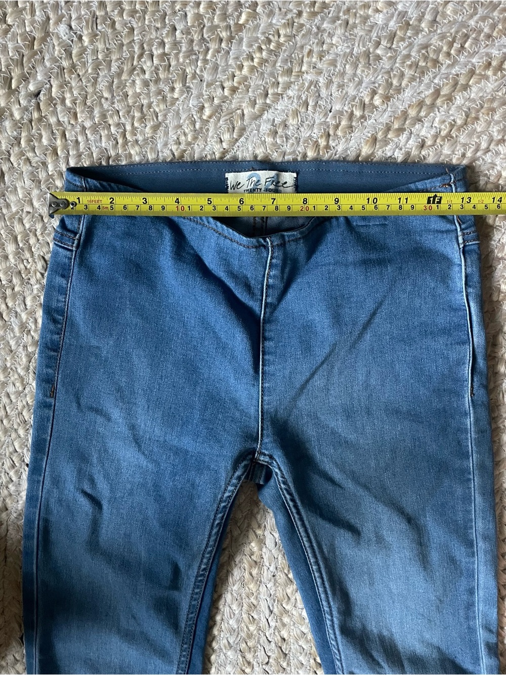 WE THE FREE Boho Y2K Flare Bell Bottom High Rise Stretch Denim Jeans Light Wash - Picture 5 of 9
